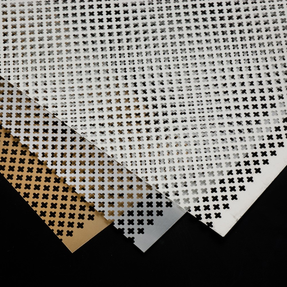 Plancha de Aluminio trébol cubreradiador