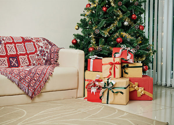 Variante televisor heredar Cómo decorar un árbol de Navidad? | Servei Estació