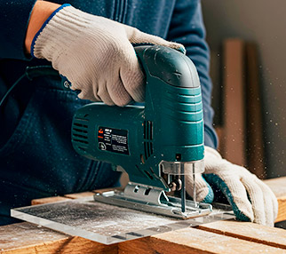 Cómo cortar metacrilato con sierra de calar | Servei Estació