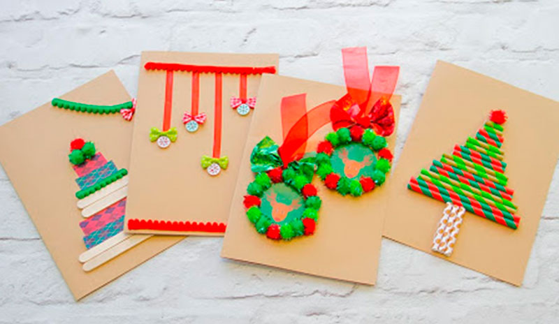 Tarjetas de navidad hechas a mano con botones y abalorios