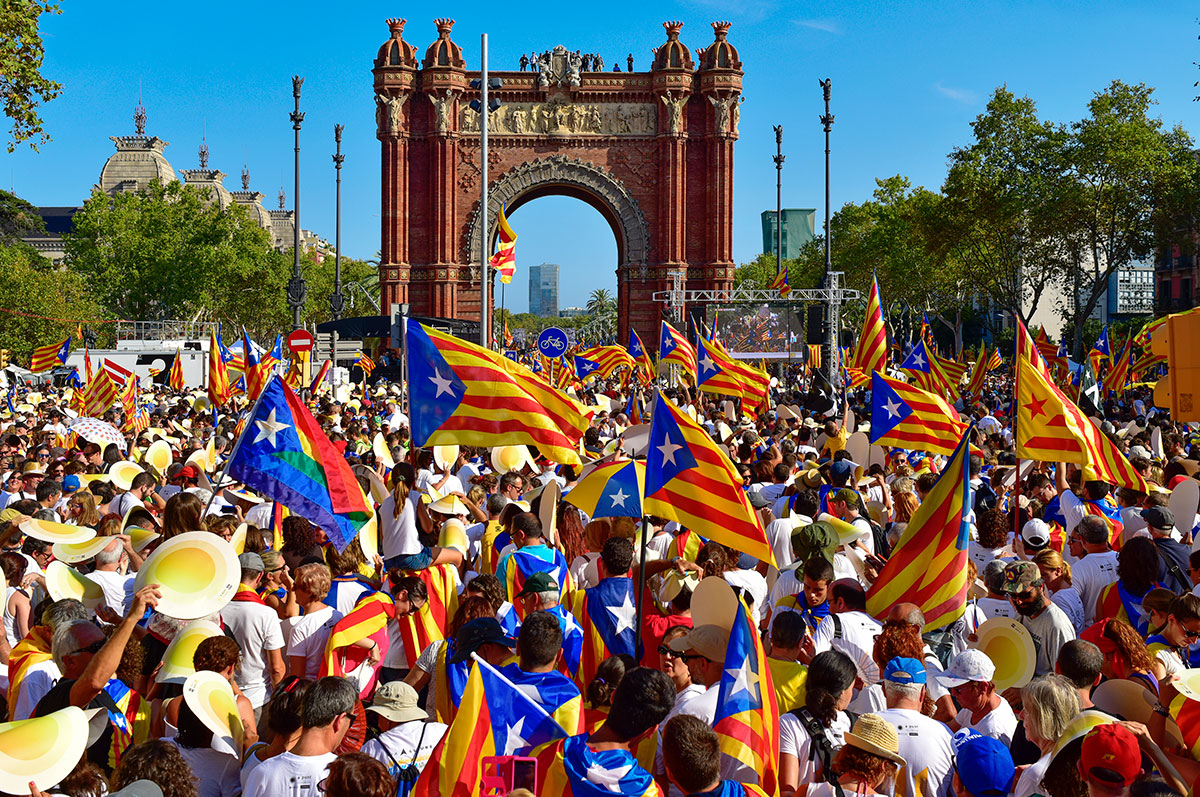 Cosas curiosas sobre España que me llaman la atención Banderas-independencia-cataluna
