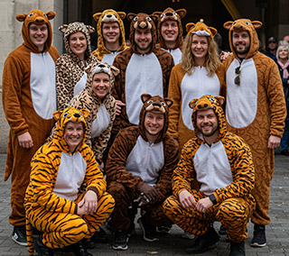 Disfraces originales para grupos en Carnaval. Animales | Servei Estació