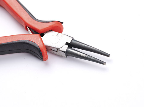 Herramientas electricidad. Alicate punta redonda | Servei Estació