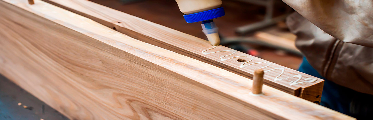 Cómo reforzar un armario. Patas | Servei Estació