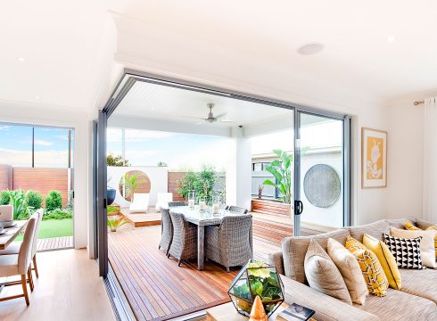 Telas para toldos [Tipos y características] - Servei Estació