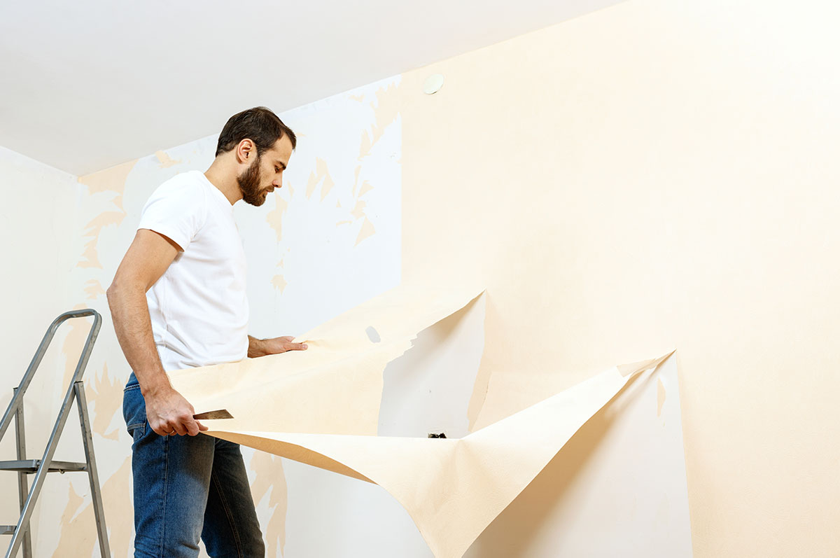 La mejor técnica para quitar papel pintado de la pared