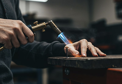 Cómo aflojar un tornillo fácilmente | Servei Estació