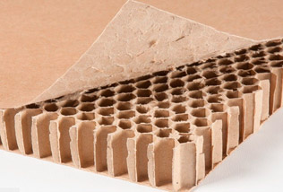 Montar un “Rincón Real” en casa para la Noche de Reyes con cartón nido de abeja | Servei Estació