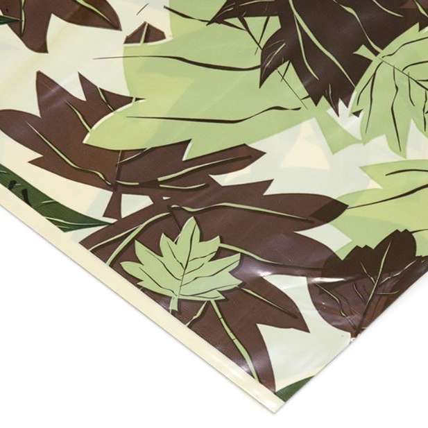 Tubo de Polietileno estampado Hojas. Rollo de 200 metros y ancho de 60 cm.