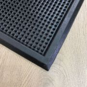 Felpudo de Goma Cepillo de 70 x 45 cm.