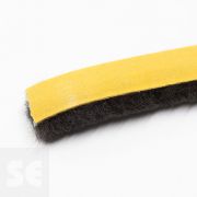 Accesorio Burlete Cepillo  ventana 22x13mm. Adhesivo (a metros)