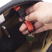 Mochila Cruzada Antirrobo Bobby Sling Negro