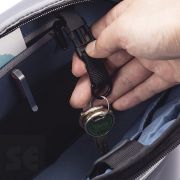 Mochila Cruzada Antirrobo Bobby Sling Gris