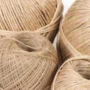 Ovillo de hilo de cáñamo