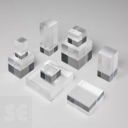 Peana maciza de Metacrilato transparente