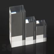 Peana maciza de Metacrilato transparente