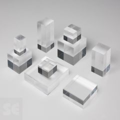 Peana maciza de Metacrilato transparente