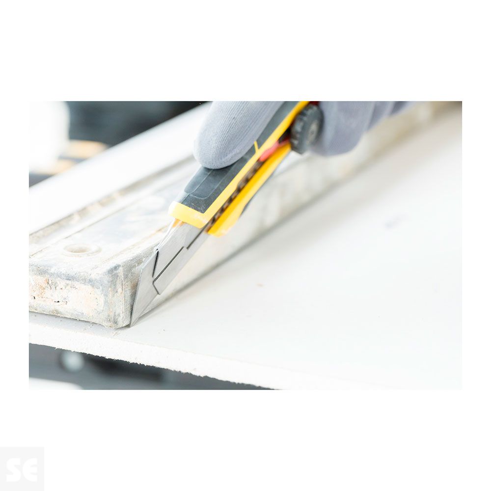 Cutter Fatmax 18 Mm Rueda Bloqueo