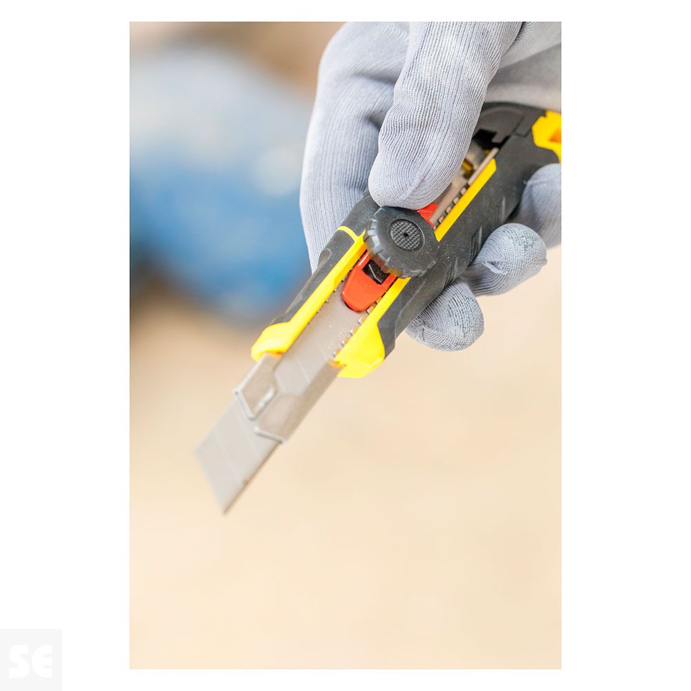 Cutter Fatmax 18 Mm Rueda Bloqueo