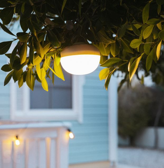 Bombilla Led Portátil Cherry Recargable Luz Cálida 900lm 9w