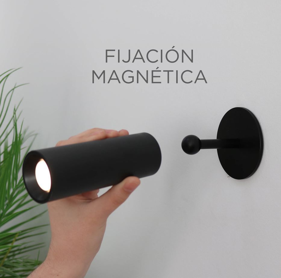 Aplique de Pared Led Roll 4 Negro Inalámbrico