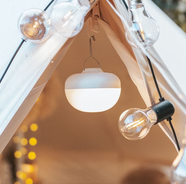 Bombilla Led Portátil Cherry Recargable Luz Cálida 900lm 9w