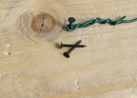 Tachuelas Gabarrotes Hierro Negros 1,4x13mm. (80g.)