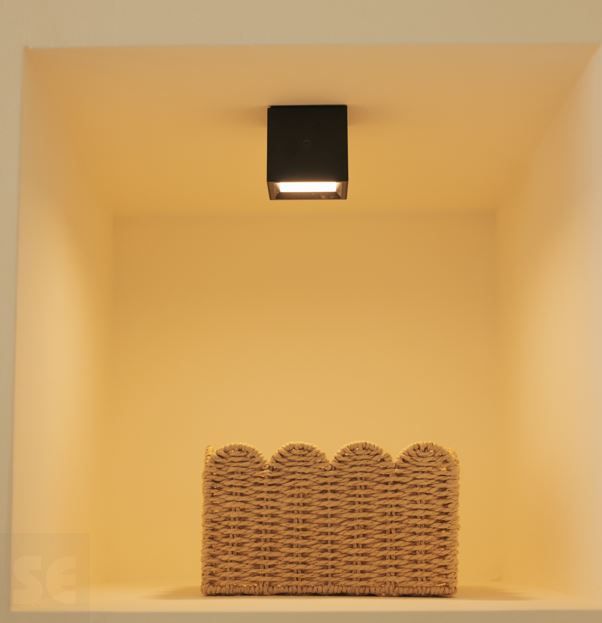 Aplique de Pared Led Box 8 Negro Inalámbrico