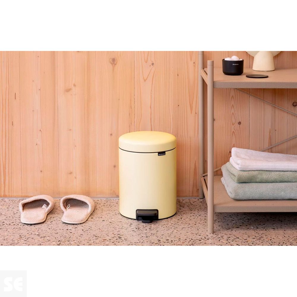 Cubo de Pedal Newicon Mellow Yellow 5l