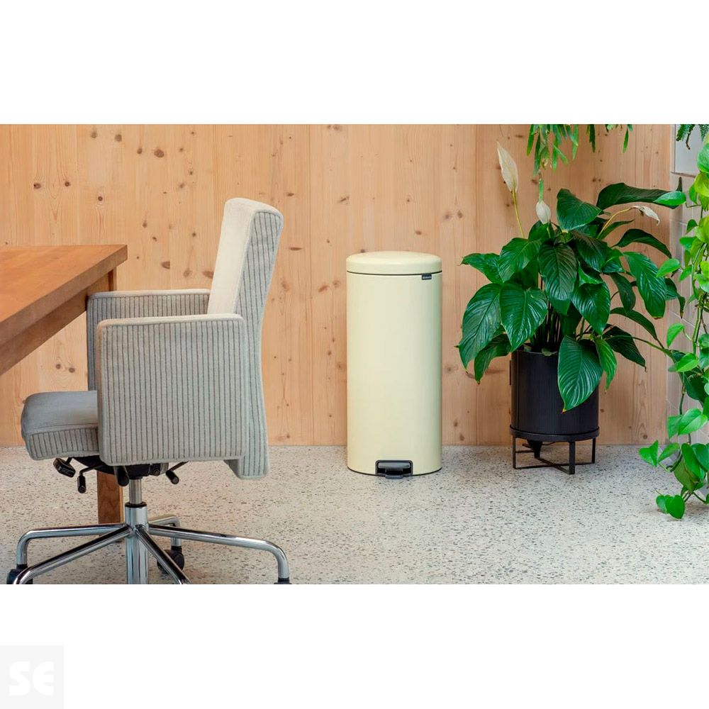 Cubo de Pedal Newicon Mellow Yellow 30l