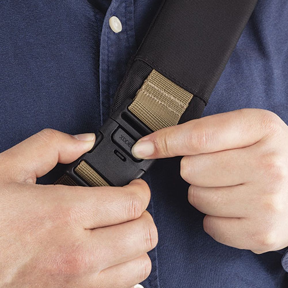 Mochila Cruzada Antirrobo Bobby Sling Negro