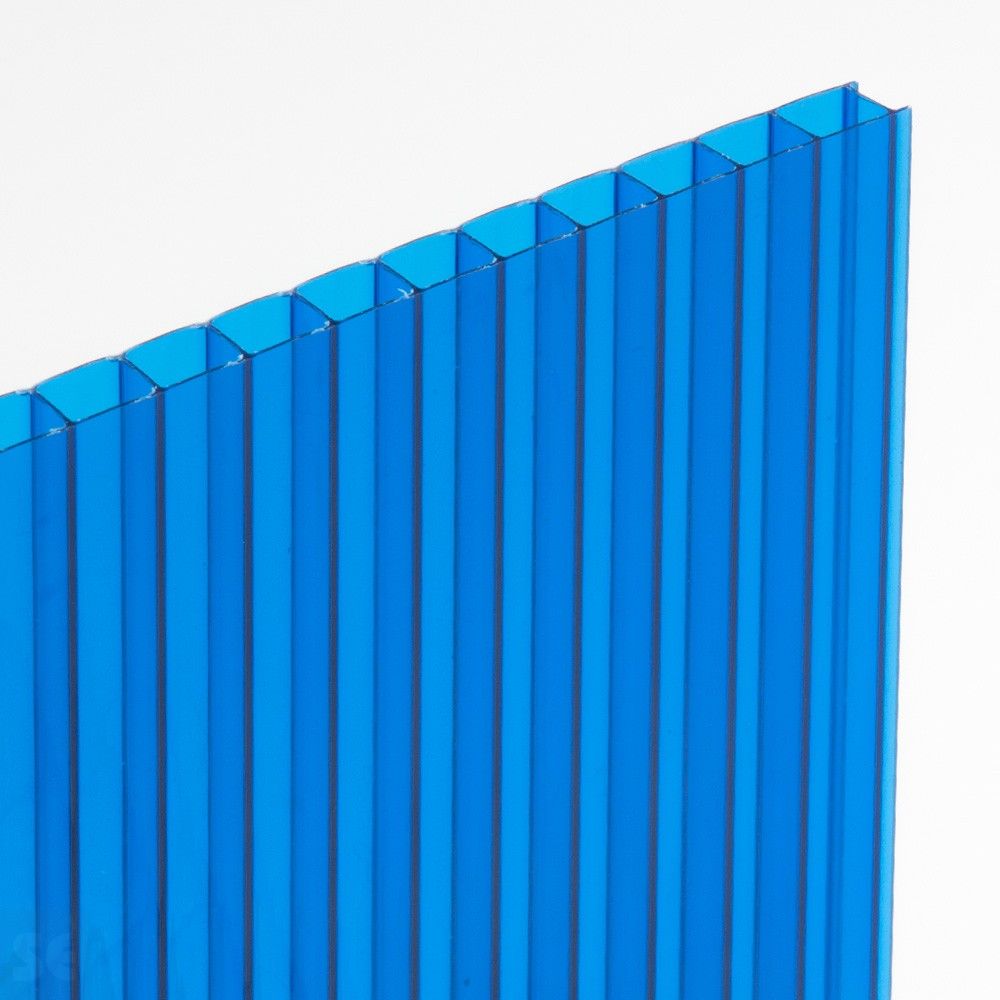 Plancha de policarbonato celular de color azul | Servei Estació