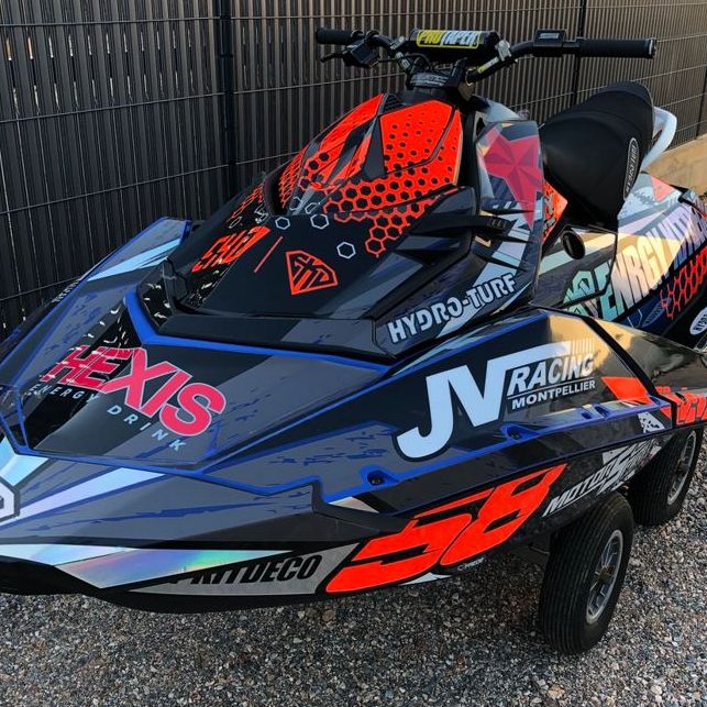 Rollo Vinilo Protector Adhesivo Transparente Brillante sobre moto de agua | Servei Estació