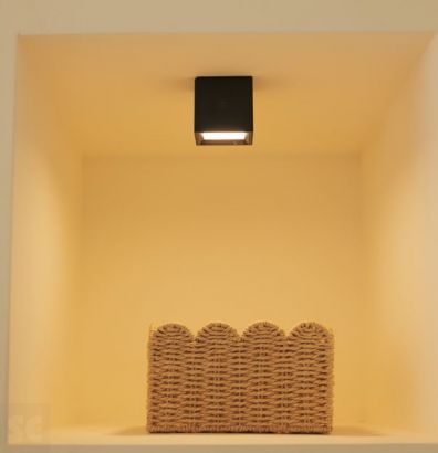 Aplique de Pared Led Box 8 Negro Inalámbrico