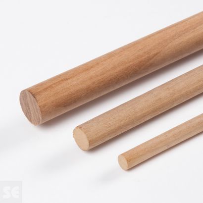 Peanas de madera de abedul con acabado de color nogal